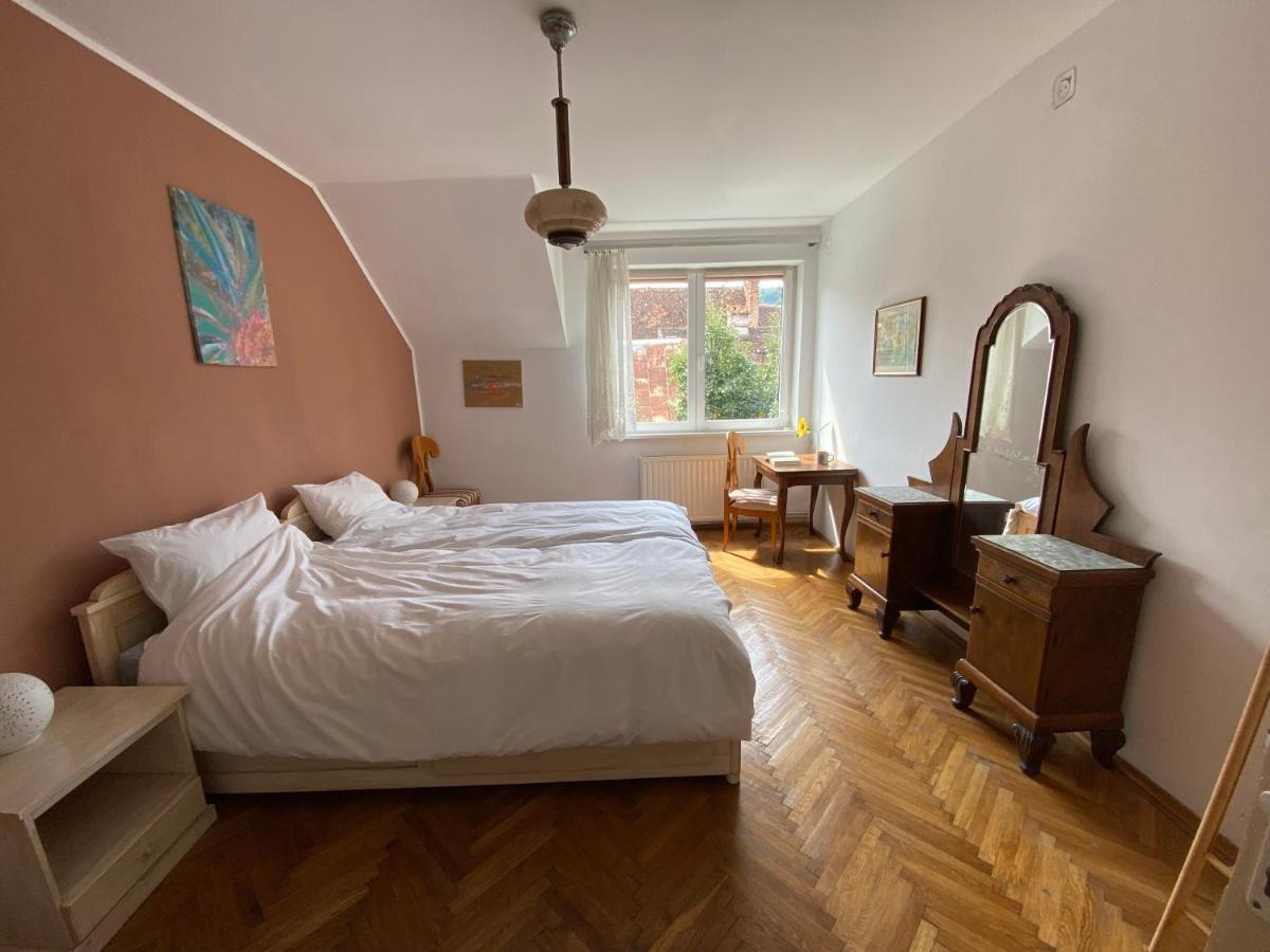 Rose'S Oldtown Apartment Brašov Exteriér fotografie