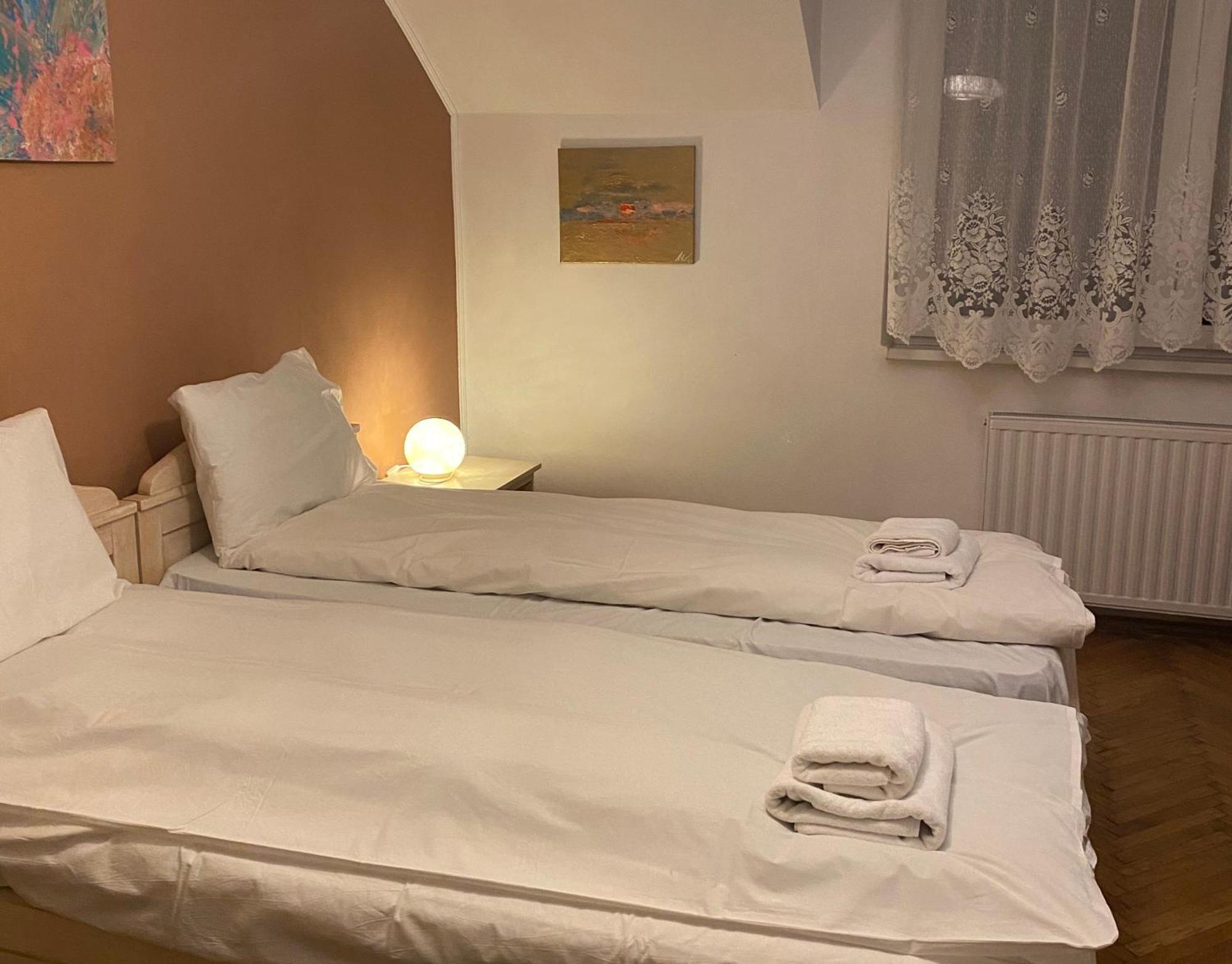 Rose'S Oldtown Apartment Brašov Exteriér fotografie
